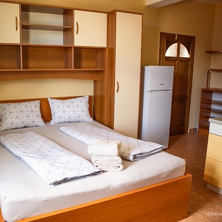 Guesthouse Marija Lopar Esterno foto