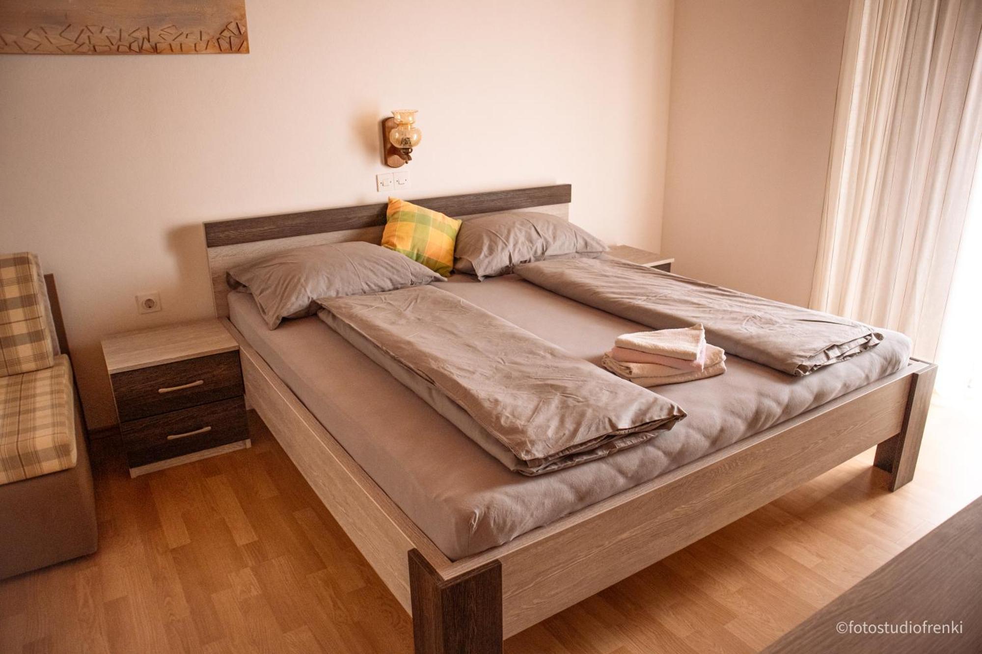 Guesthouse Marija Lopar Esterno foto